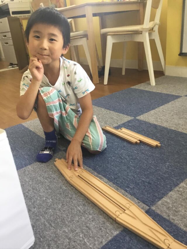 こんにちは😃
とことこ戸塚教室です！

本日は自由時間のご紹介です⭐️
自由時間ではみんな好きな遊びをして、過ごしています♪

☆見学者募集中☆
※写真は掲載許可を頂いたものを載せています。
☎︎ 045-881-6480
✉︎ tocotoco.tk@subaru-fukushi.or.jp

#放課後等デイサービス
#放デイ
#とことこ戸塚教室
#社会福祉法人昴
#ADHD 
#遊び 
#療育
#放デイ活動
#発達障がい 
#発達障害 
#アスペルガー症候群 
#自閉症
#LD
#戸塚区 
#学習支援 
#コミュニケーション 
#グレーゾーン
#子ども写真
#SST
#ソーシャルスキルトレーニング
#地域とつながりたい
#戸塚
#地域共生
#戸塚ママさん
#戸塚パパさん
#レク
#まるばつげーむ
#ライフキネティック 
#キネティック