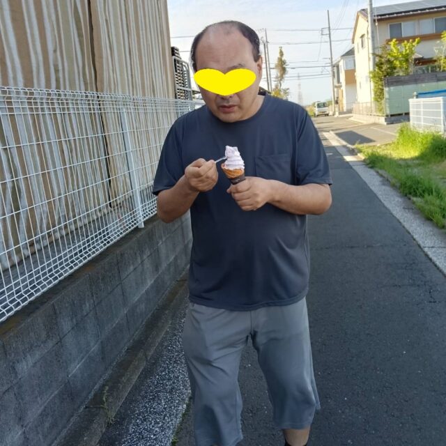 近くにカントリーファームがあるのでお花を見に行きジェラートを食べました。＃グループホーム＃アイスクリーム