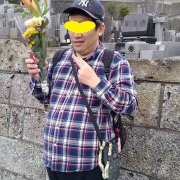 お墓参りに行きお掃除やお花をお供えしました。＃グループホーム＃墓参り