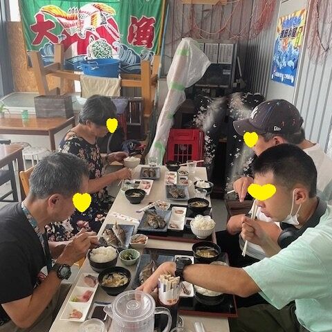 週末三崎方面の漁師さんが営業している食堂で食べた後、関口牧場でソフトクリームを食べて鎌倉を通って帰りました。美味しい食べ物に皆さん笑顔いっぱいでした。＃グループホーム＃三崎＃関口牧場